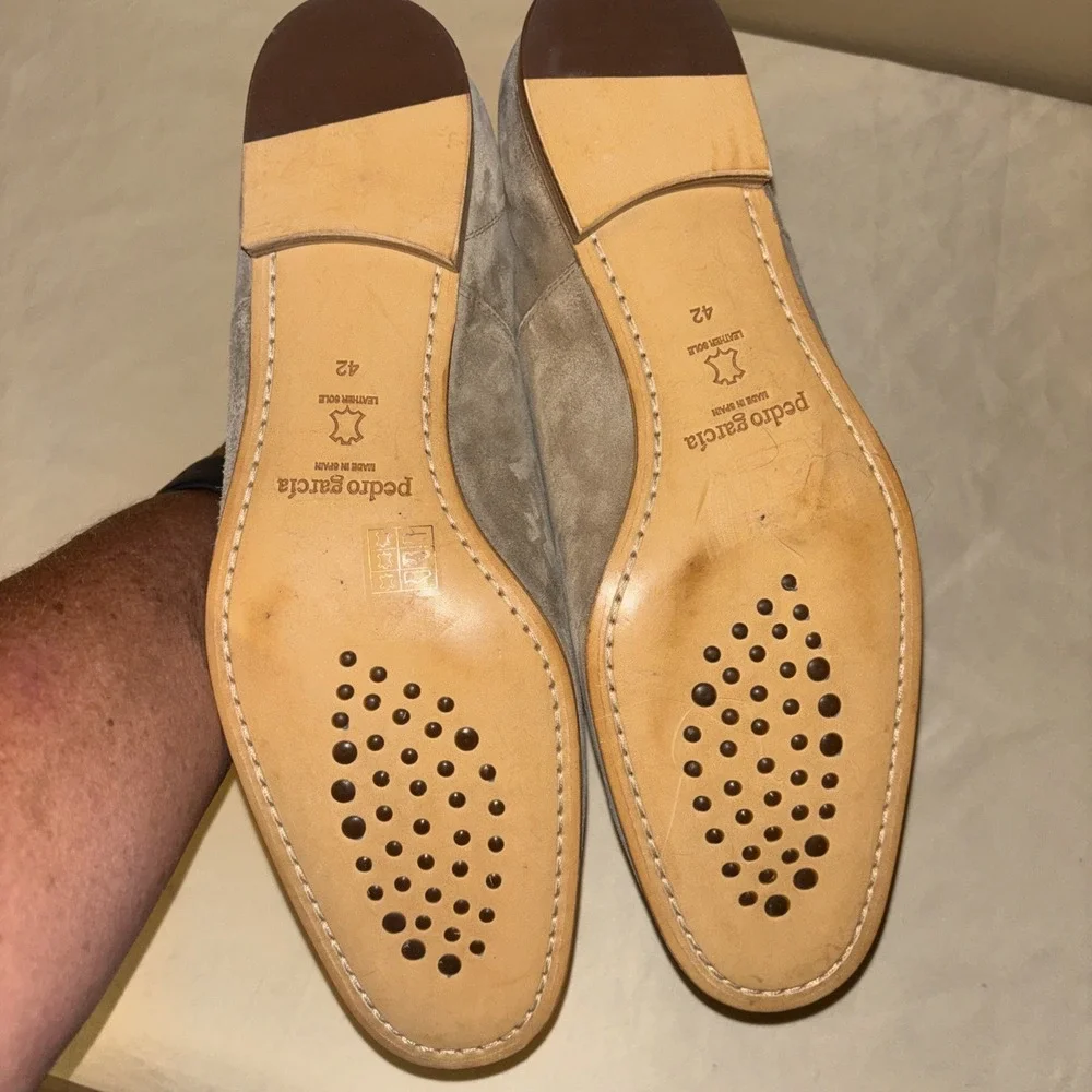$650 Pedro Garcia Gerti 42 *read* Water-Resistant Oxford Truffle Bessie Suede
